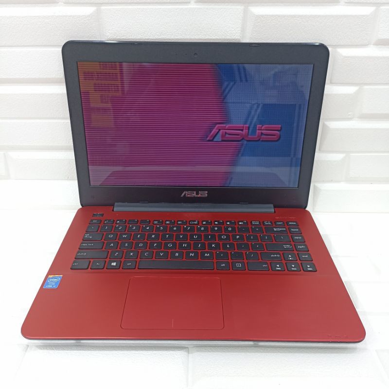Laptop Asus X455LA Intel Core i3-5005U gen 5 ram 4GB SSD 256GB Mulus 2nd