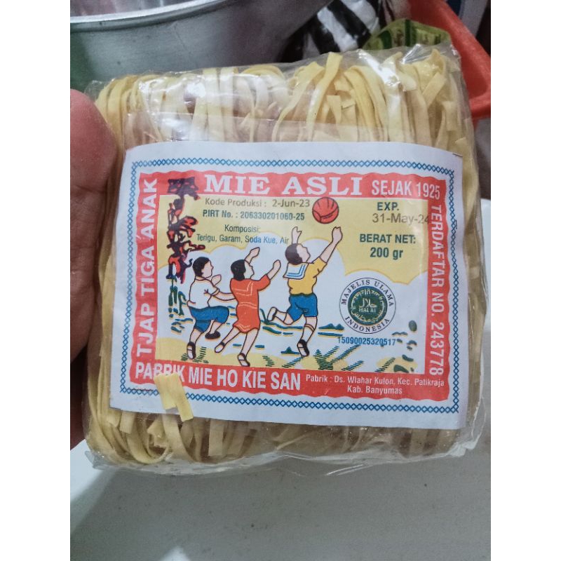 

Mie Kolor Cap Tiga Anak 200gr