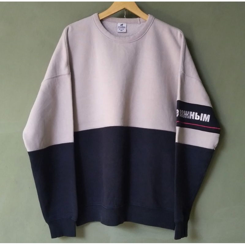 CREWNECK SOVERMENT 2 COLORS