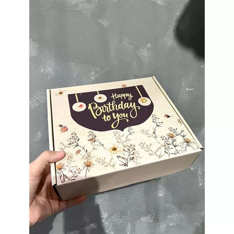

box corrugated print happy birthday size 25,5x22x7+pita coklat