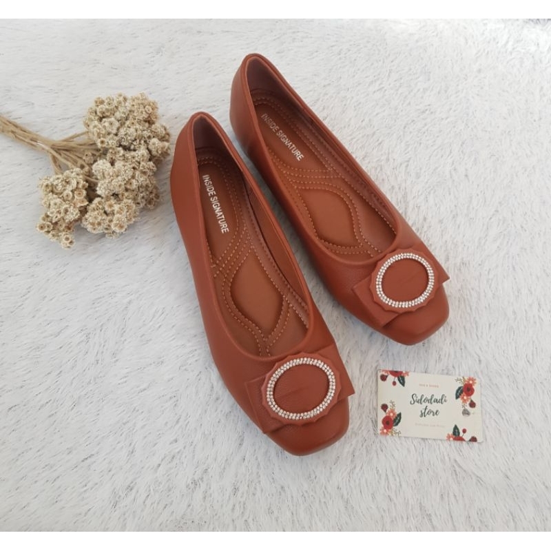 Sepatu Flatshoes Wanita Terbaru Inside Signature CC2218