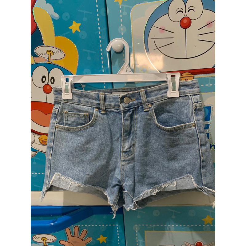 CELANA PENDEK/CELANA HOTPANS/CELANA PRELOVED/CELANA PENDEK WANITA/CELANA JEANS PENDEK WANITA/JEANS P