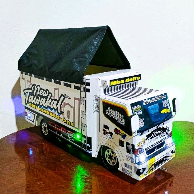truk oleng tawakal 5 putih lampu LED terpal