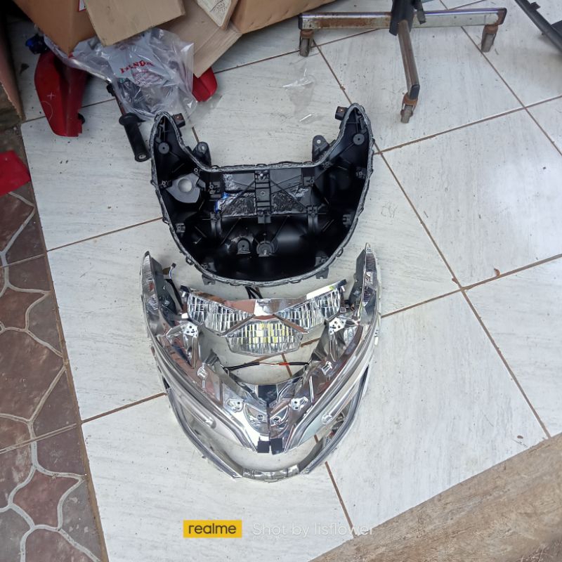 lampu depan pcx 150