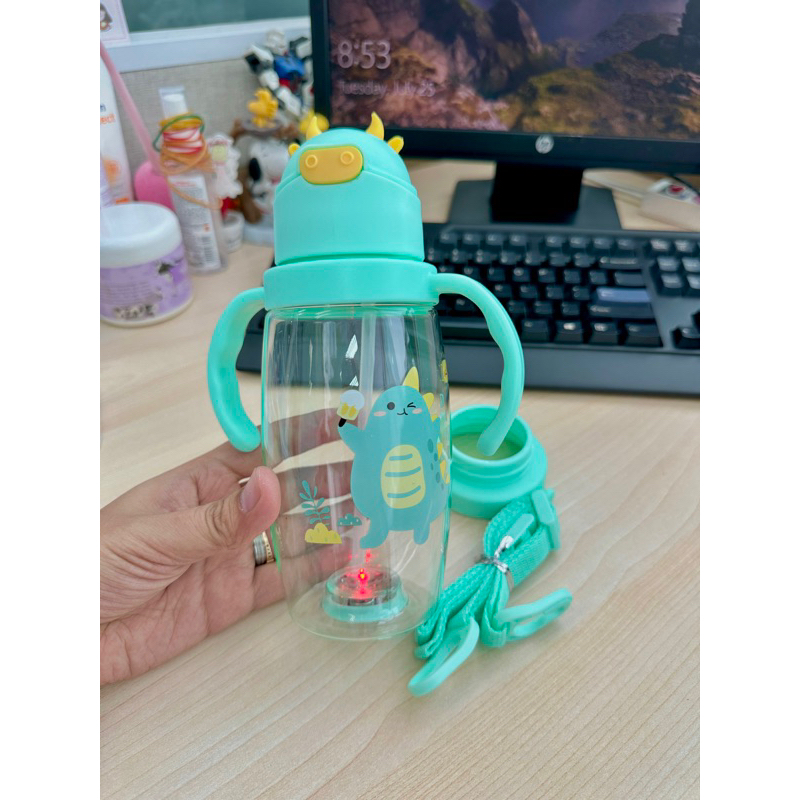 botol minum lampu kerlap kerlip