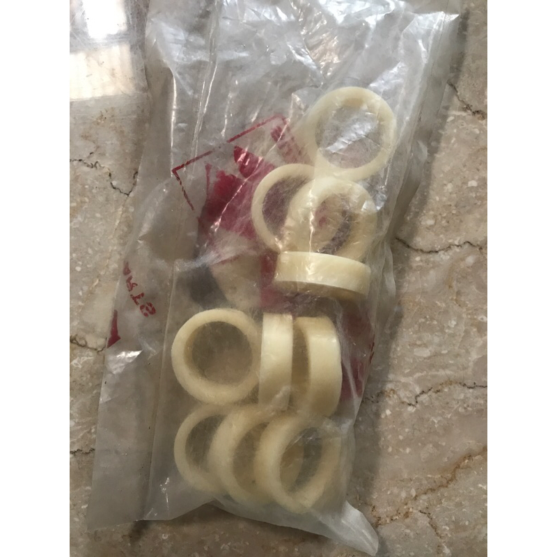 Bushing As shock depan cincin Carry Futura SS Plastik