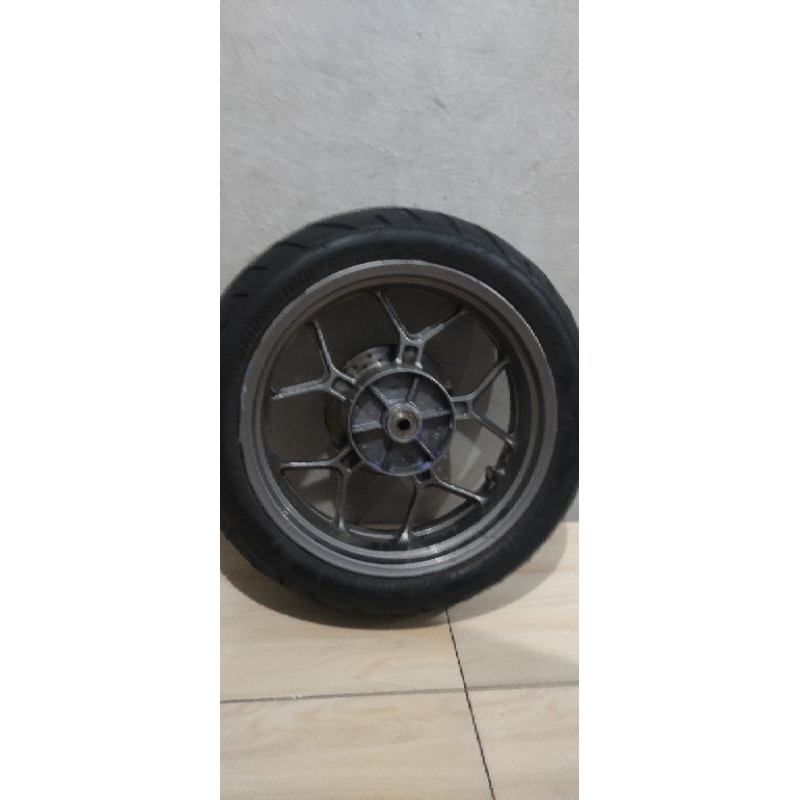 velg blakang vrossi r25