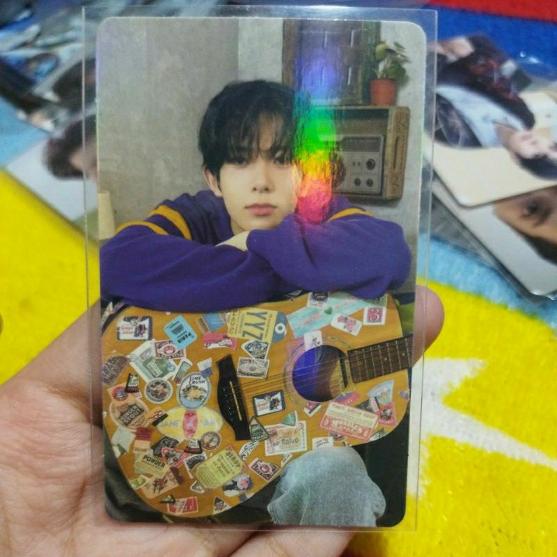 heeseung gitar