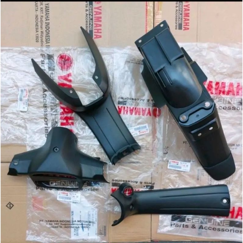BODY KASAR SET BATOK LEGHSIELD SLEBOR BELAKANG ORIGINAL YAMAHA F1ZR F1 FORCE1 VEGA R