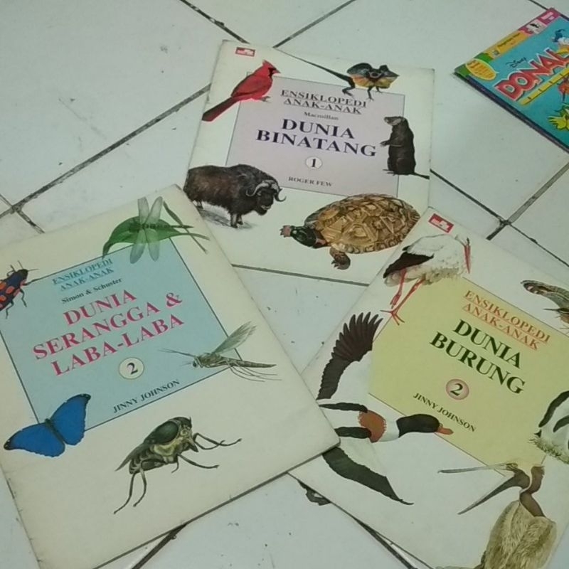CABUTAN ENSIKLOPEDI ANAK ANAK DUNIA SERANGGA &  LABA LABA/DUNIA BINTANG /DUNIA BURUNG