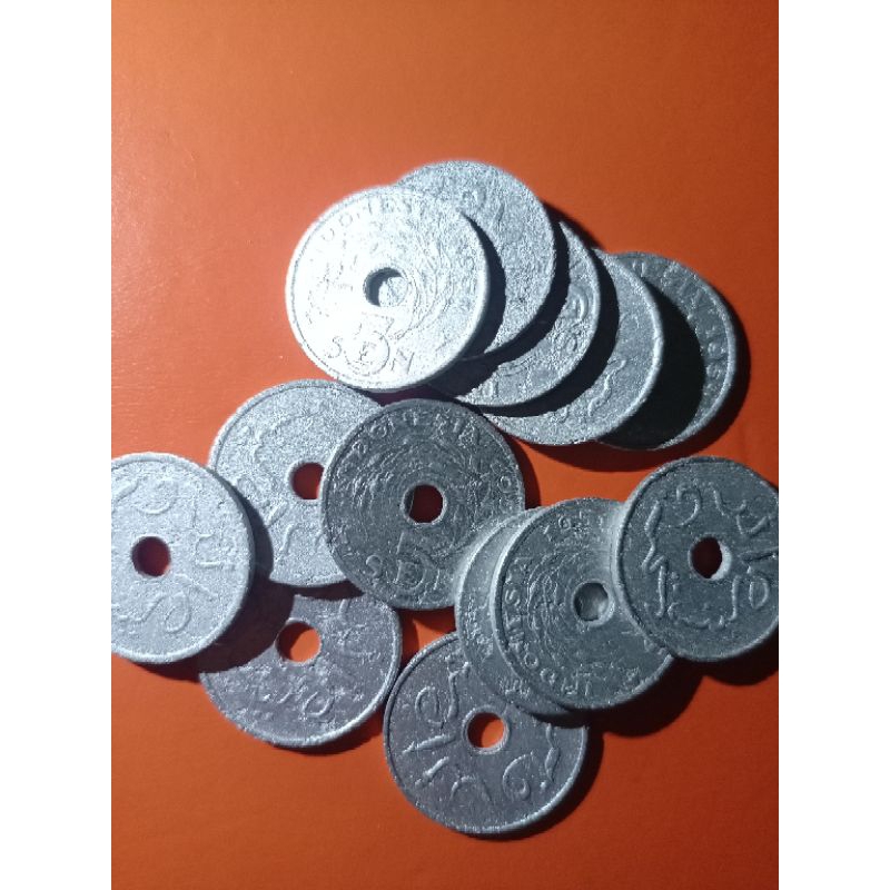 koin uang Kuno lama antik aluminium 5 sen cent bolong 1951