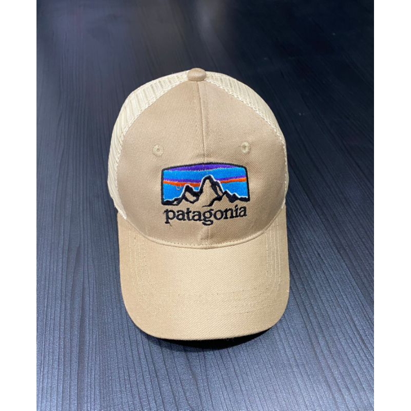 TOPI PATAGONIA KREM FULL TAG LABEL CASUAL