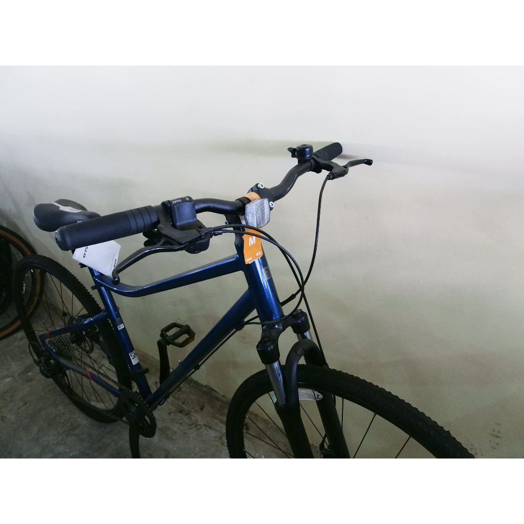 Btwin Sepeda Kota Hybrid 700C Riverside 500