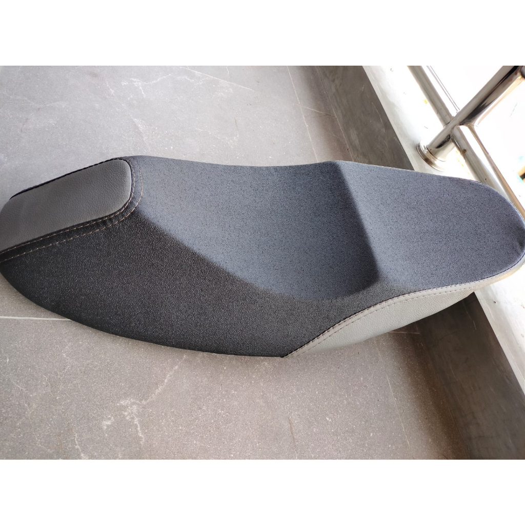 JOK HONDA SUPRA X 125 FI ROADRACE MODIFIKASI DOUBLE SEAT BEDUDUNG LIS WARNA BAHAN BERKUALITAS