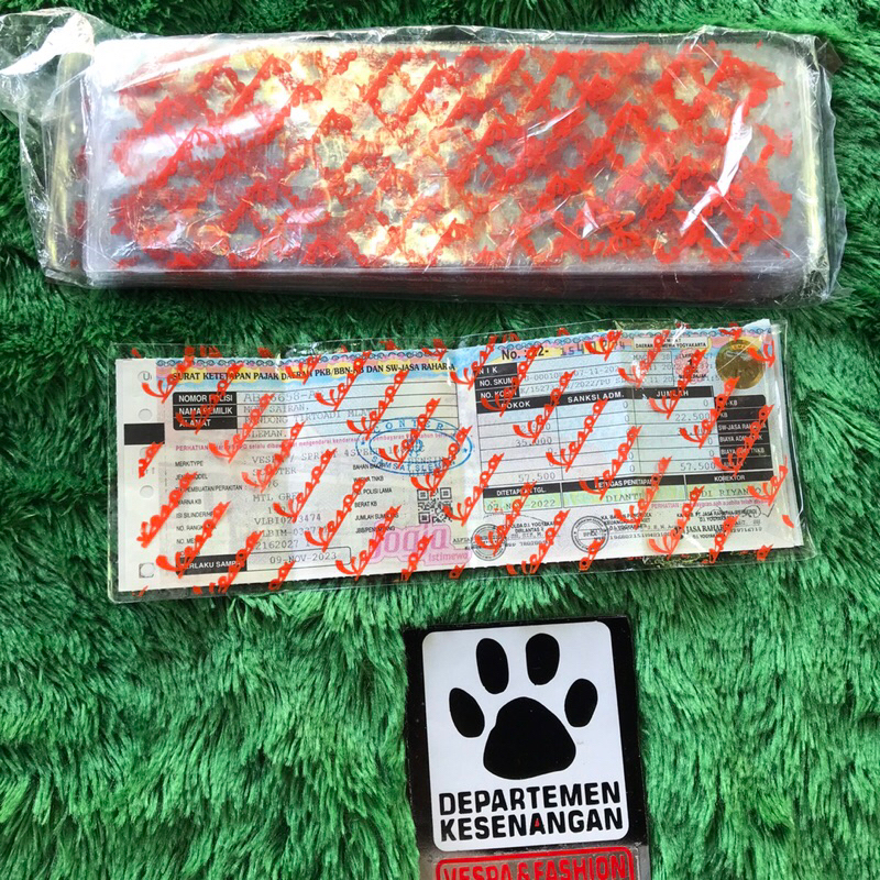 plastik STNK edisi Vespa