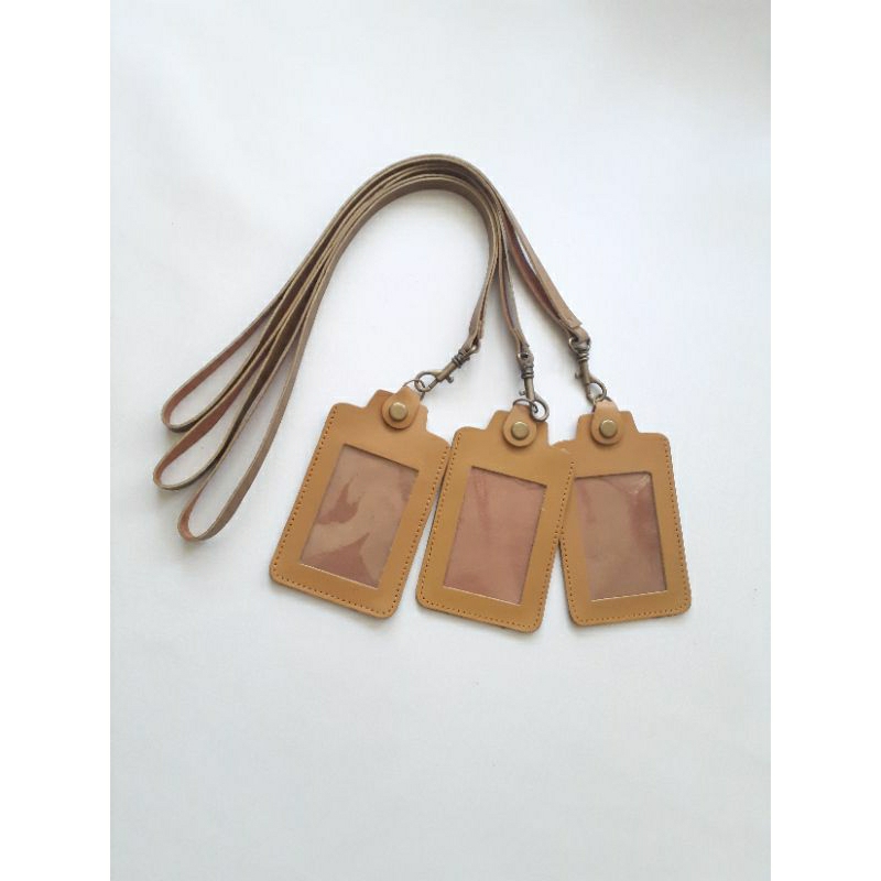 

Name tag/card holder kulit/id card/lanyard/card holder kulit/kulit asli