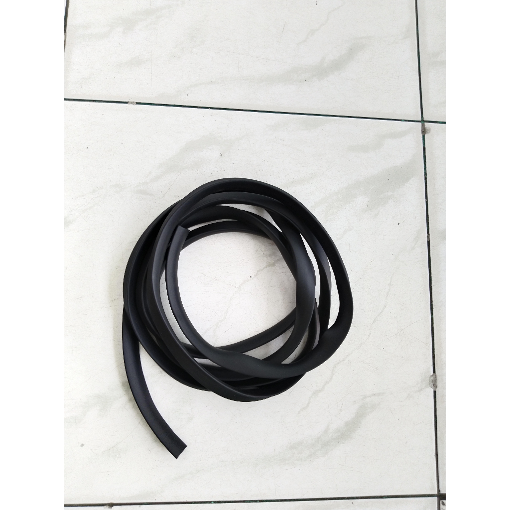 Karet Balon / Lis Tepong Vespa Sprint PX Excel