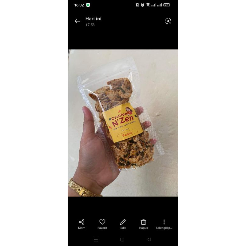 

CEMILAN BASRENG PEDAS BAKSO GORENG DAUN JERUK KRIUK