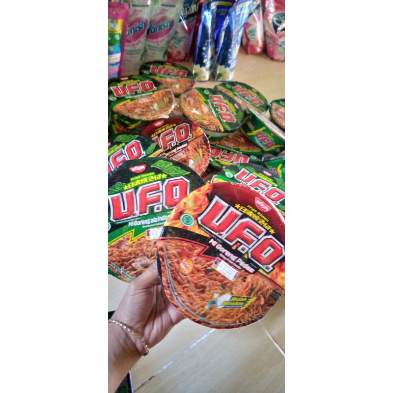

mie ramen/ mie ufo