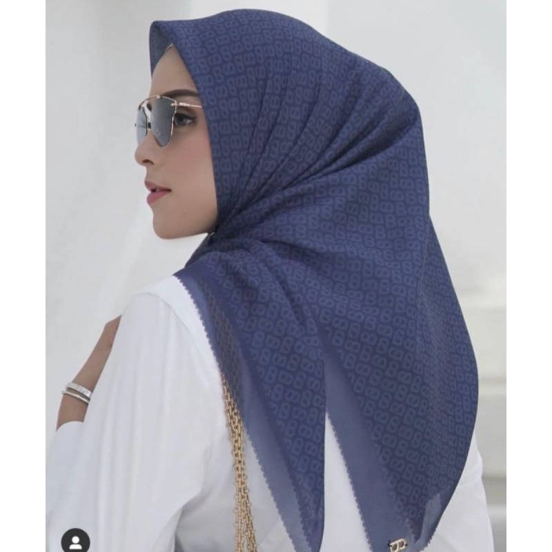 Preloved Tapis Square Buttonscarves Oxford Blue