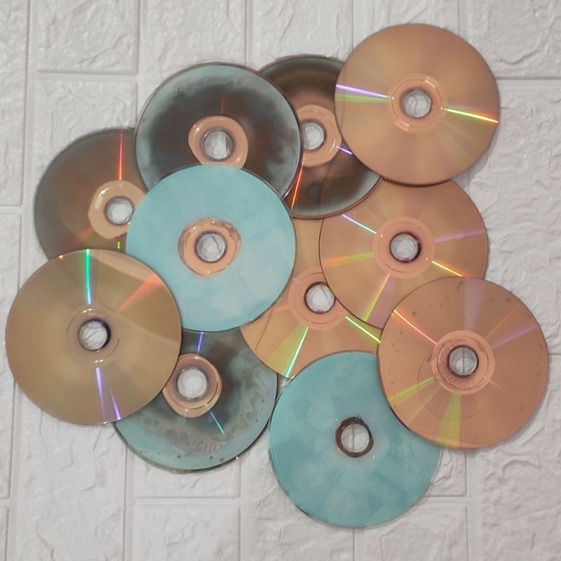 [KRUCIL12] DVD CD VCD Bekas Untuk Bahan Kerajinan Seni Dll - Dijual Satuan Keping