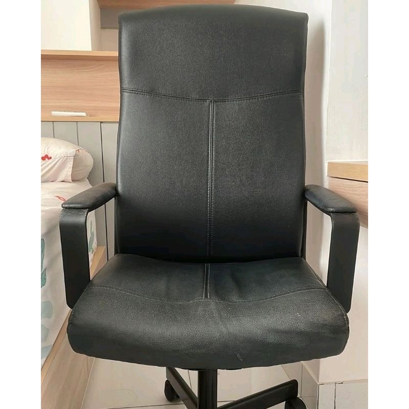 Kursi putar MILLBERGET dari IKEA [PRELOVED]