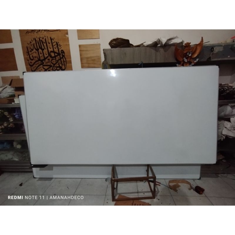 

Papan tulis 2 fungsi Whiteboard dan Blackboard Jumbo 122x244 BONUS spidol penghapus dan tempatnya free packing karduz