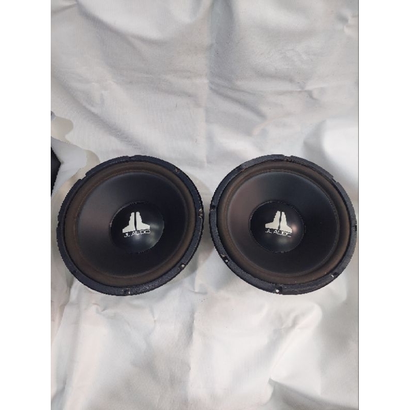 sepasang subwoofer JL Audio 12w3-d4 made in usa