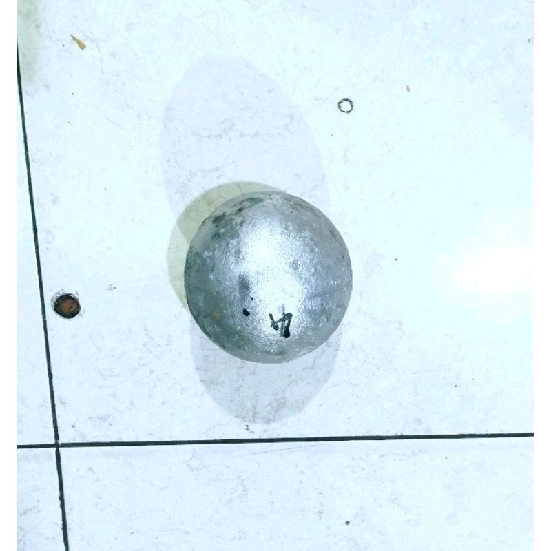 LEMPAR TOLAK PELURU 4 kg