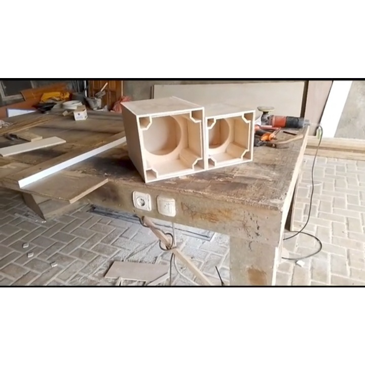 Box speaker model planar 6 inch