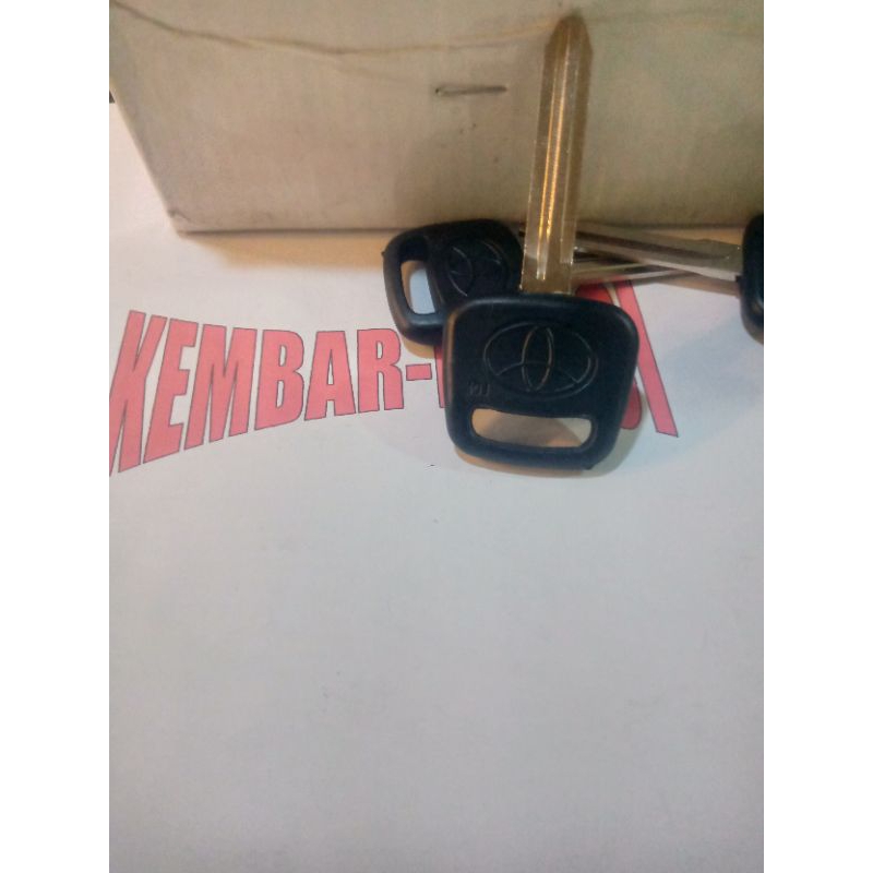 Bahan Duplikat Kunci Mobil Toyota Avanza Kapsul Karet