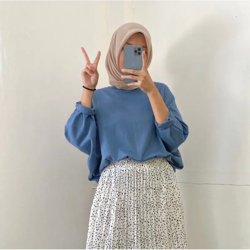 *PRELOVED* Kalea Batwing Kaos Batwing Atasan Wanita Hijab frendly