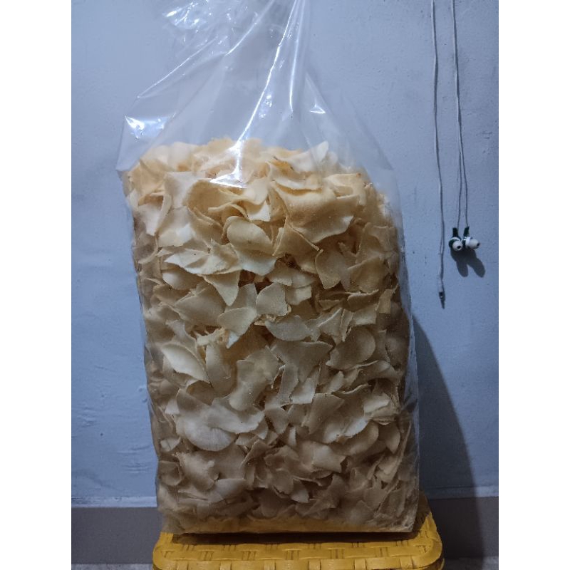 

Kripik singkong rasa gadung