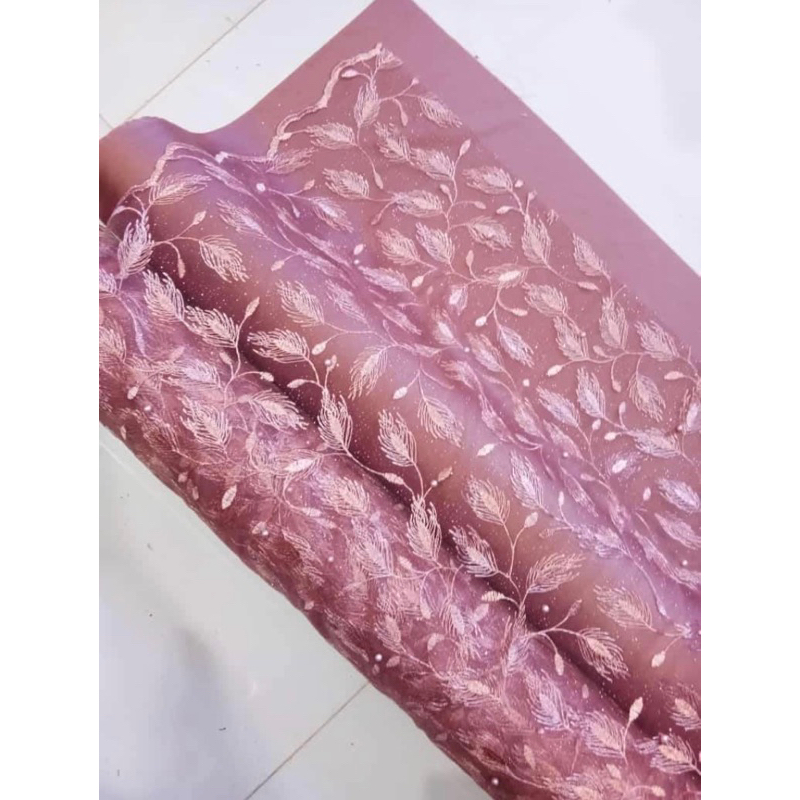 Tile Motif Daun Cantik Terlaris