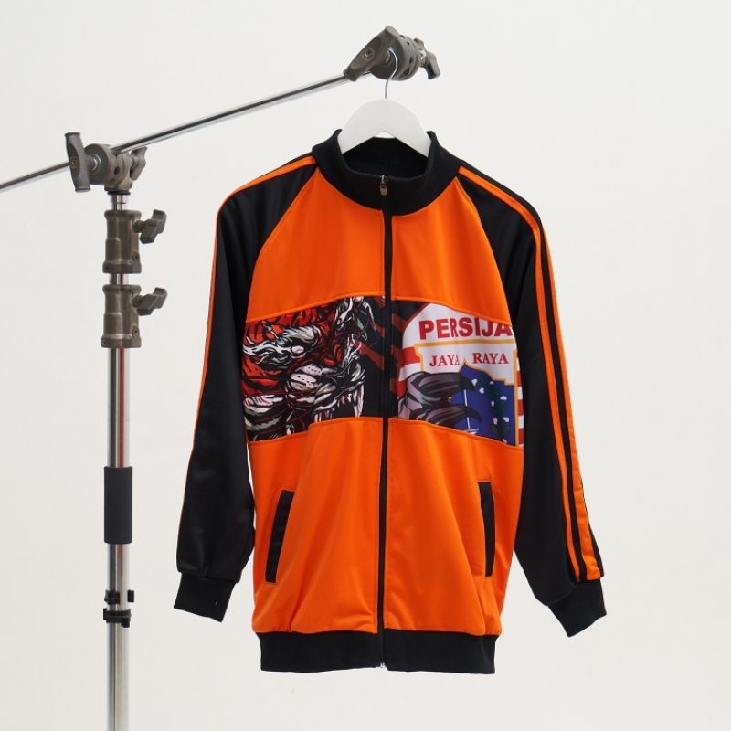 Tracktop Jakarta football enthusiast