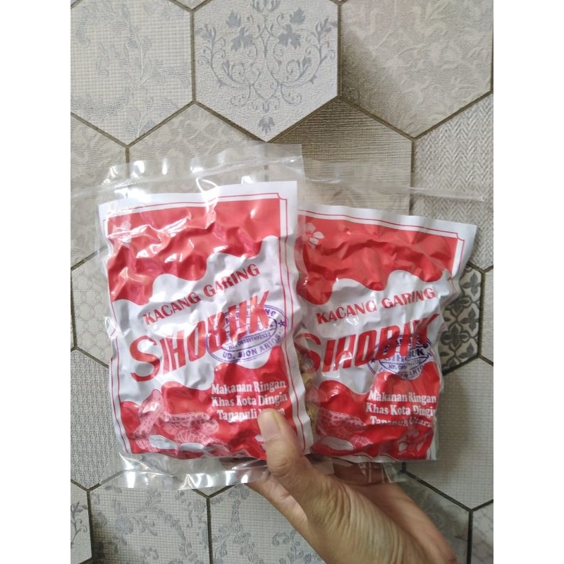 

Kacang Sihobuk 100 gram