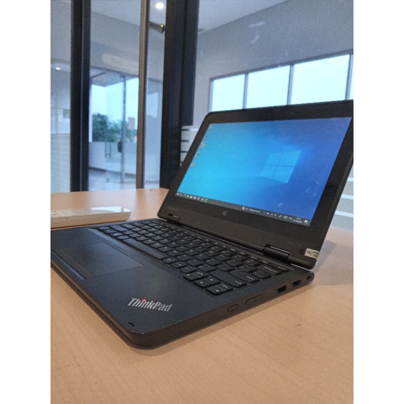 Laptop Lenovo Yoga 11e Touchscreen Windows Ssd Bergaransi
