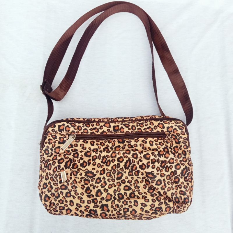 Tas Sling Bag Selempang Slempang Wanita Leopard Preloved