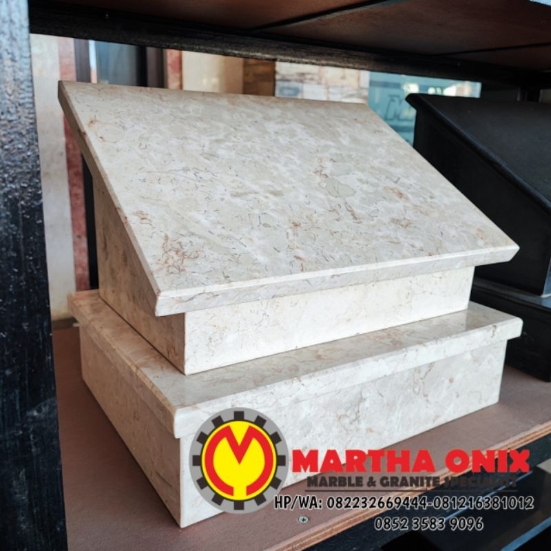 MAESAN BATU NISAN MARMER PUTIH, NISAN MAKAM MARMER PUTIH