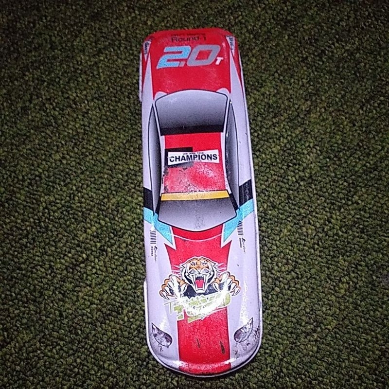

TEAM TOYO TEMPAT PENCIL WE ARE THE CHAMPION SPORT CAR 2.0 16CM X 5 CM X 2CM