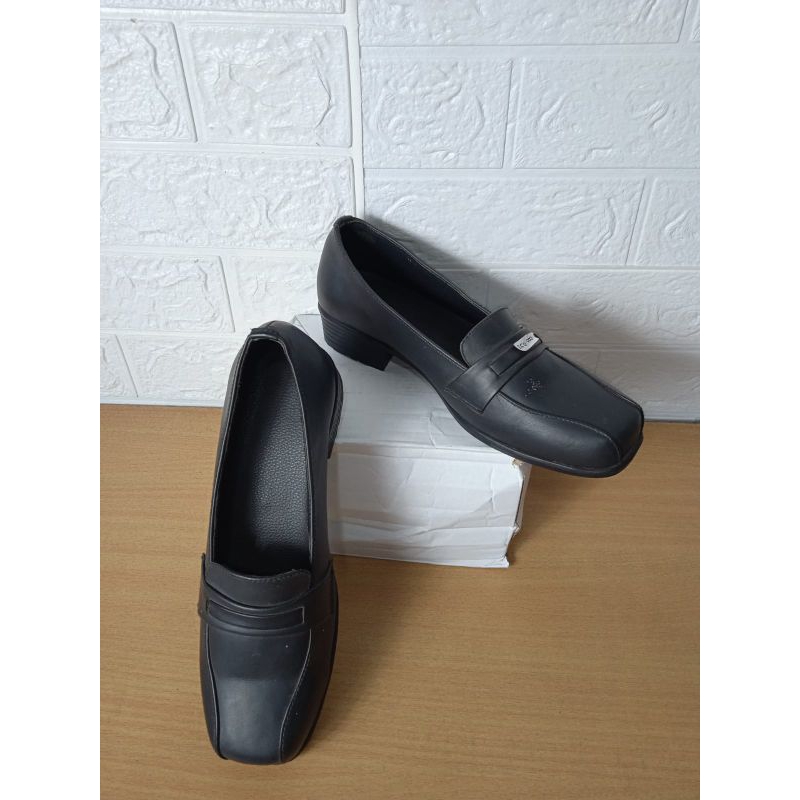 AA LEATHER Sepatu pantofel wanita kulit sapi