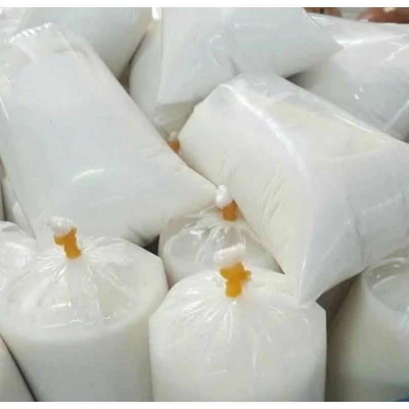 

[PALEMBANG] SANTAN KELAPA KENTAL 250 GRAM - PRETTY OLSHOP PALEMBANG
