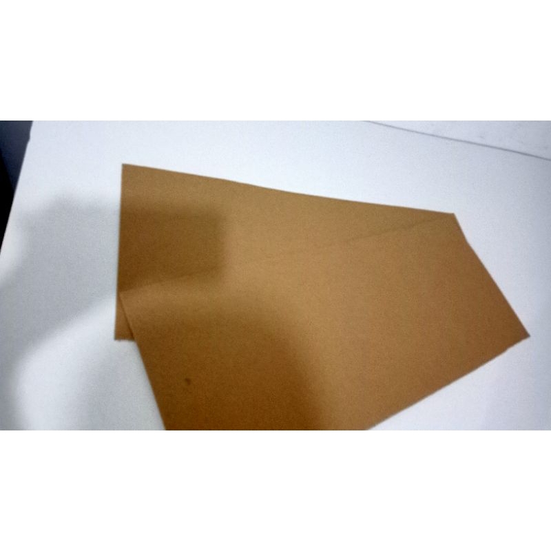 

layer E-Flut K150/M150/ K150 kraft 26x39