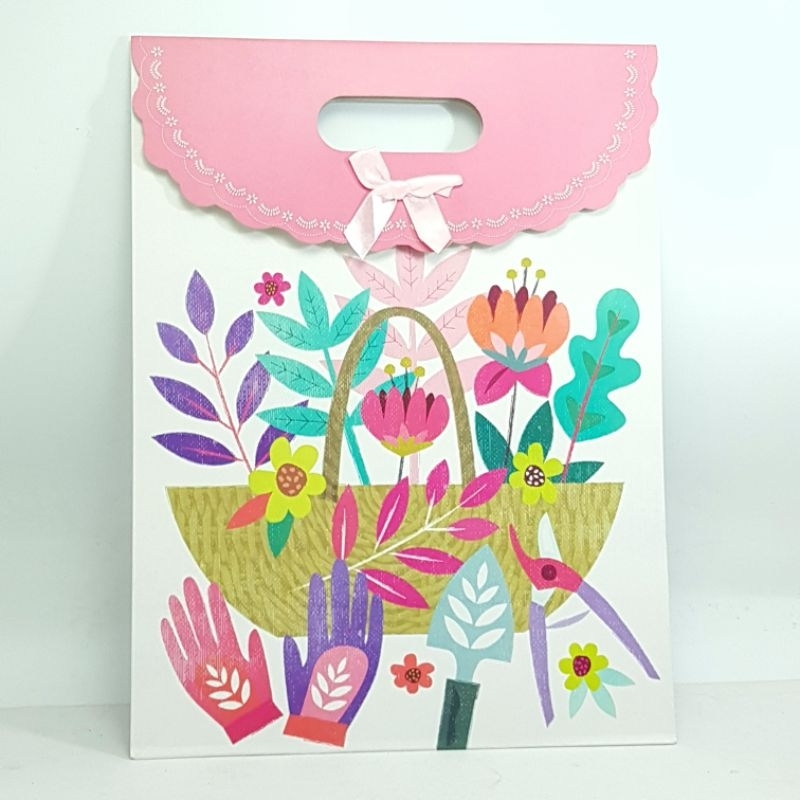 

Paper Bag Pita Tutup Jumbo Motif Bunga Putih/Kantong Bingkisan Hadiah JK1436T-1