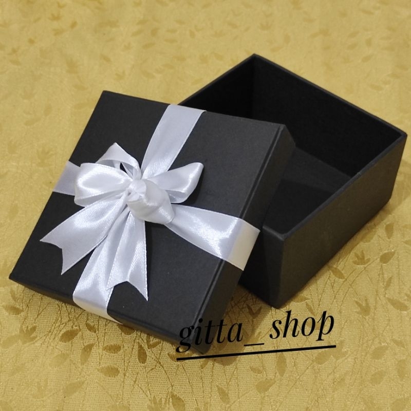 

(FH1KGB) GIFTBOX HARDBOX TEBAL LUAR DALAM HITAM