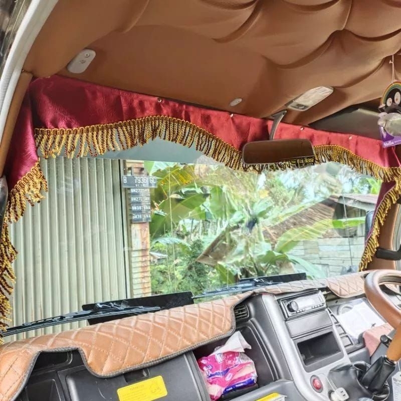 Lis kaca depan mobil pick up Fuso dan Hino Canter aksesoris mobil kaca depan