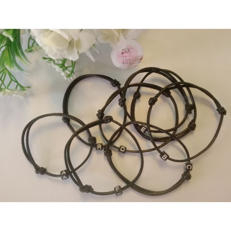 gelang nama inisial huruf / gelang Tali hitam