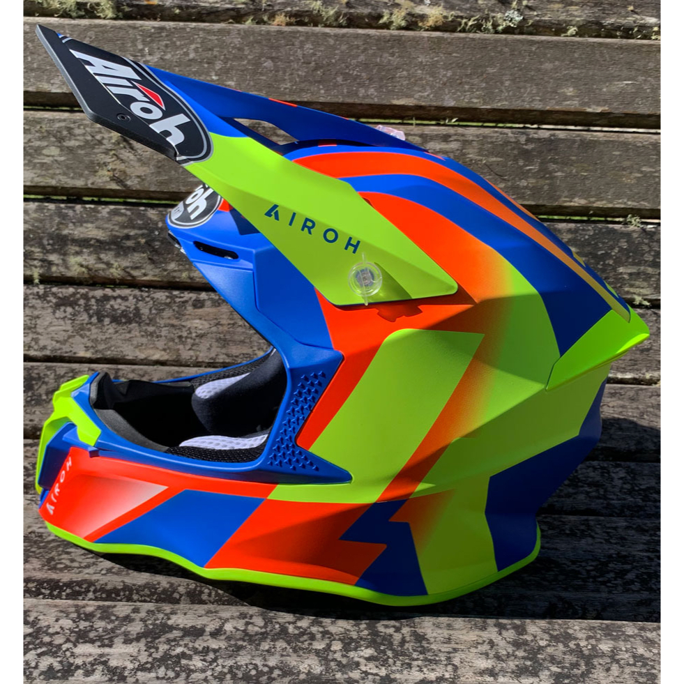 AIROH TWIST 2.0 2022 AZZURE MATT LIFT HELM CROSS SUPERMOTO AIROH TWIST