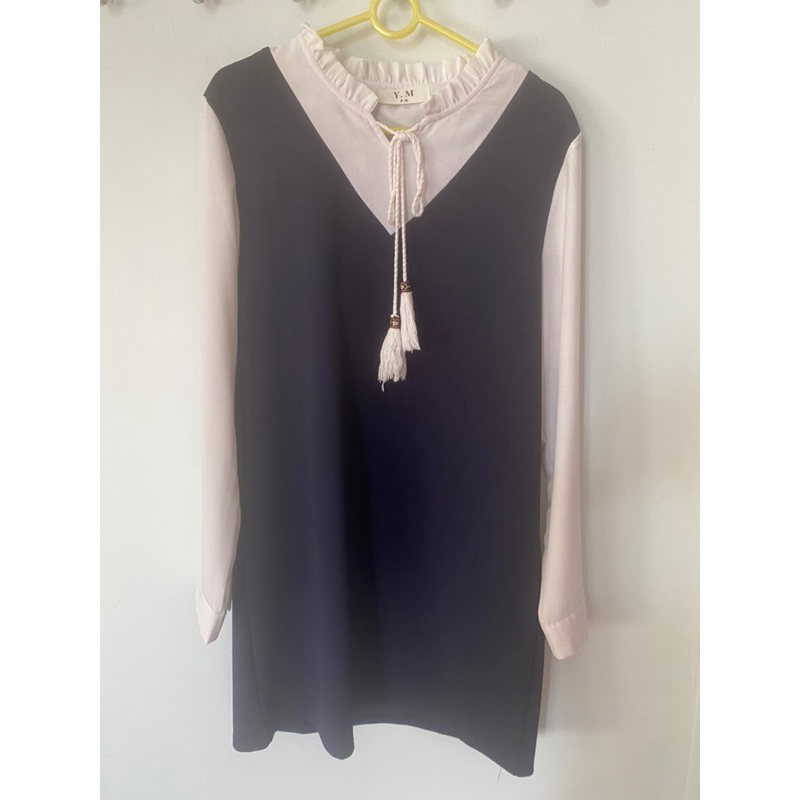 Dress Wanita Navy Putih Lengan Panjang Preloved