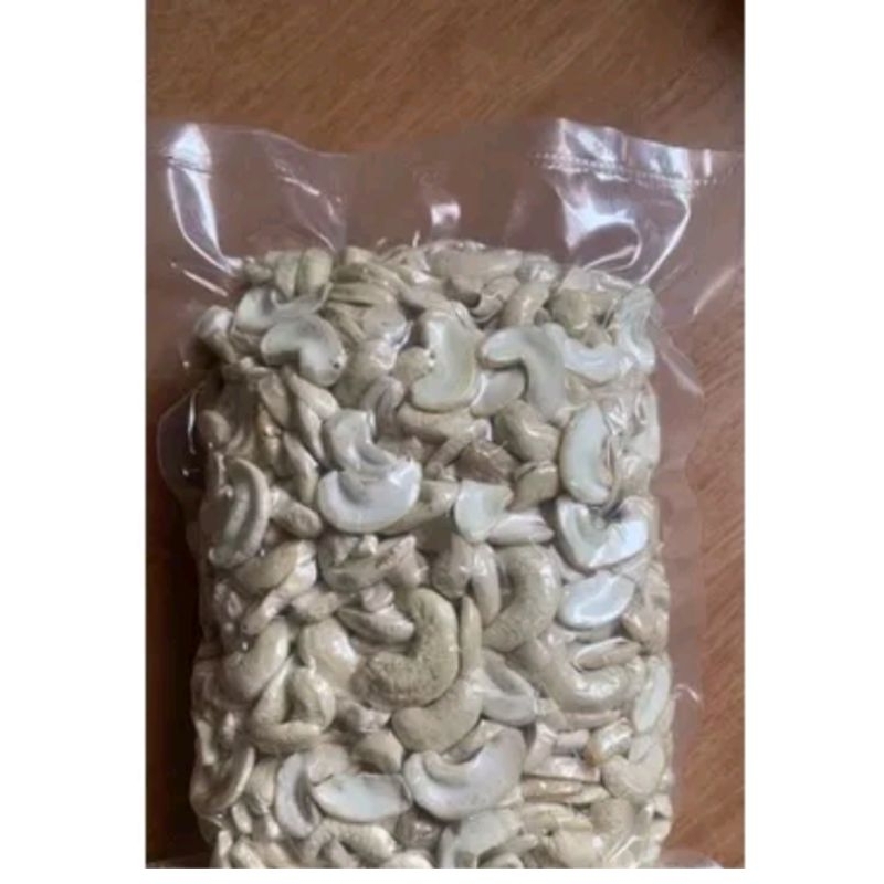 

KACANG MEDE BELAH DUA FAKUM 250GRAM